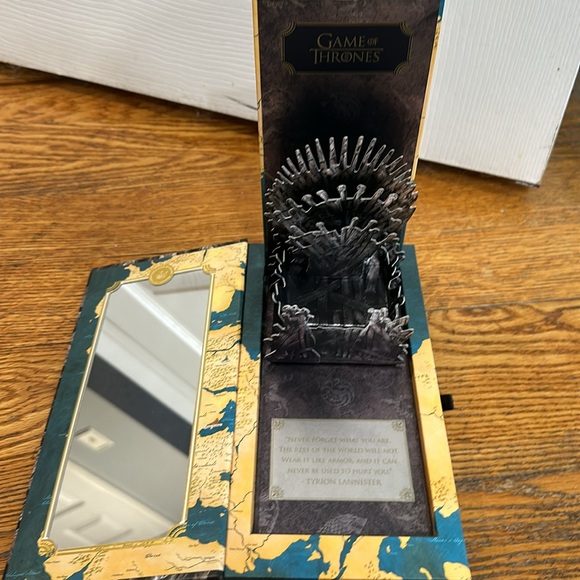 Game of Thrones Urban Decay - Picture 3 of 4